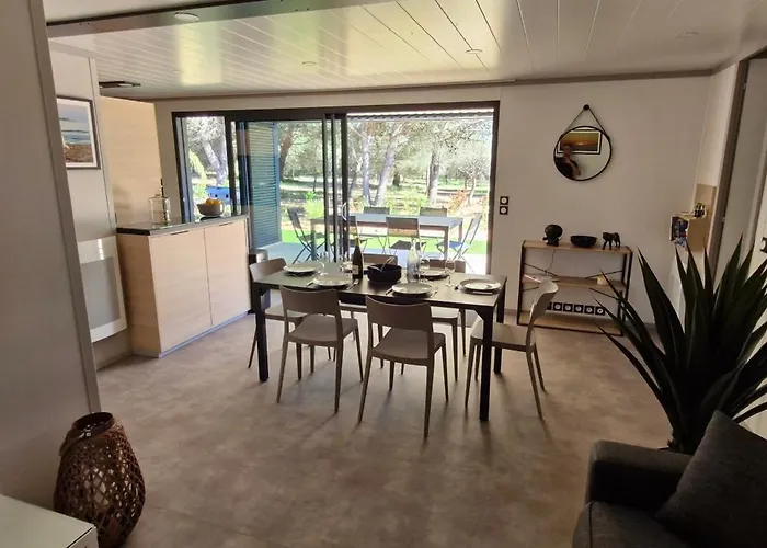 Premium Au Coeur De La Pinede, Ideal Pour Des En Familles Et Entre Amis Agde