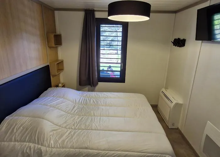 Premium Au Coeur De La Pinede, Ideal Pour Des En Familles Et Entre Amis Agde