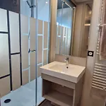 Ferienhaus Premium Au Coeur De La Pinede, Ideal Pour Des En Familles Et Entre Amis *