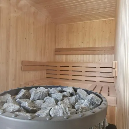 Premium Au Coeur De La Pinede, Ideal Pour Des En Familles Et Entre Amis