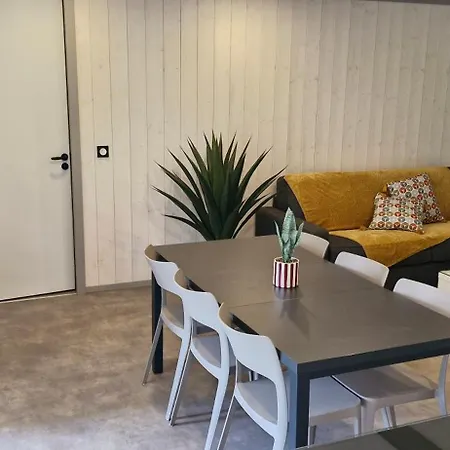 Premium Au Coeur De La Pinede, Ideal Pour Des En Familles Et Entre Amis 아그