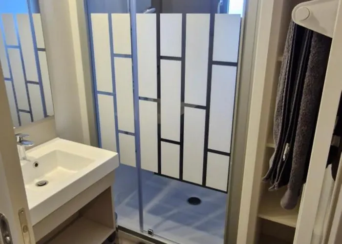 Premium Au Cœur De La Pinède, Idéal Pour Des En Familles Et Entre Amis *